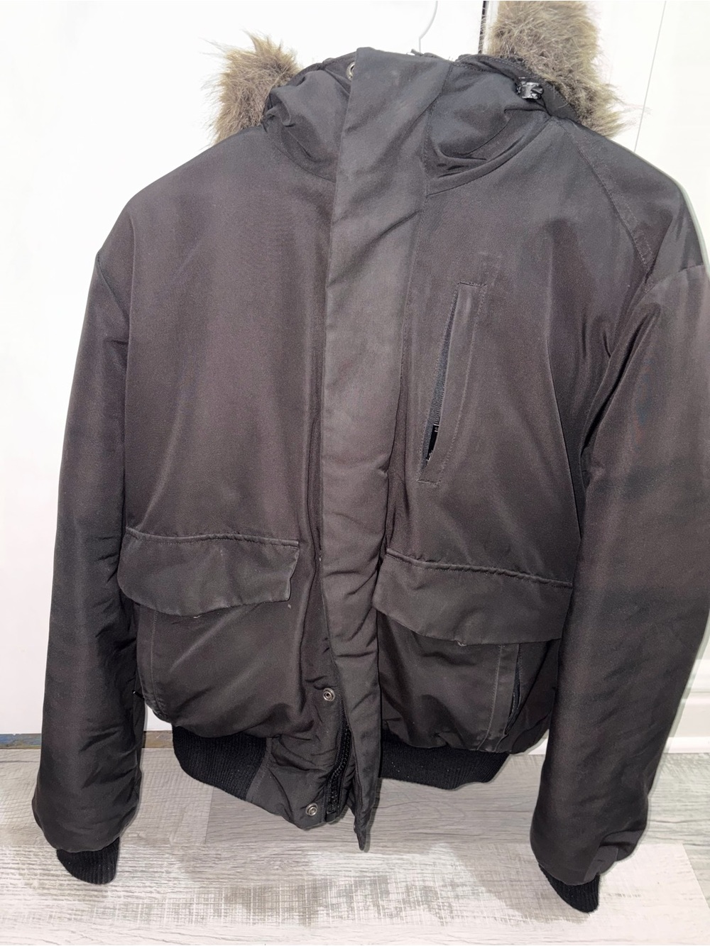 Superdry Everest Men's Black Hooded Puffer Jacket with Faux Fur Trim Size XL